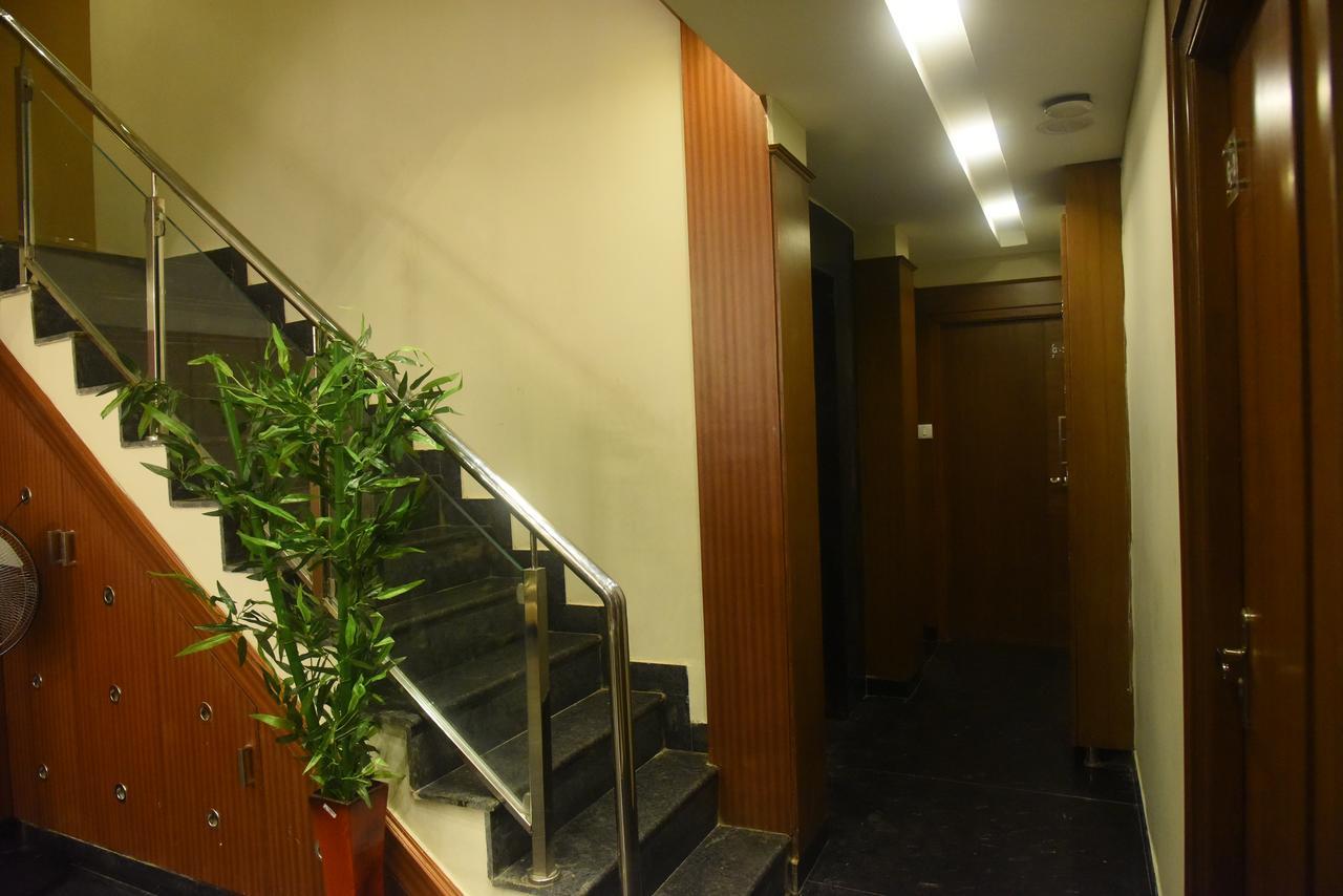 Olive Grand Hotel Chennai Exterior photo